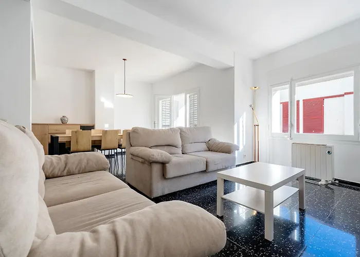 Apartment Hauzify I Riera